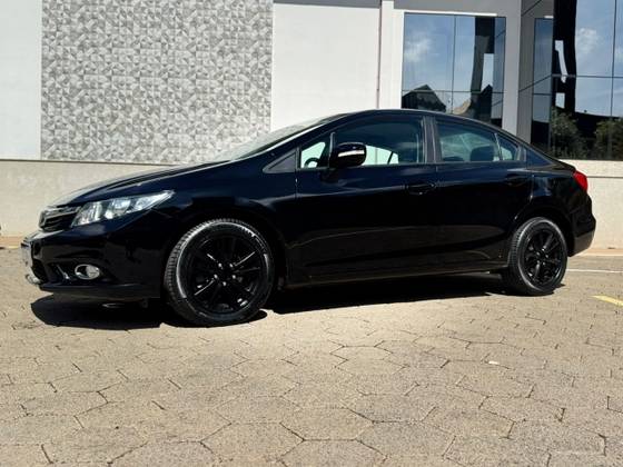 HONDA CIVIC 2.0 LXR 16V FLEX 4P AUTOMÁTICO